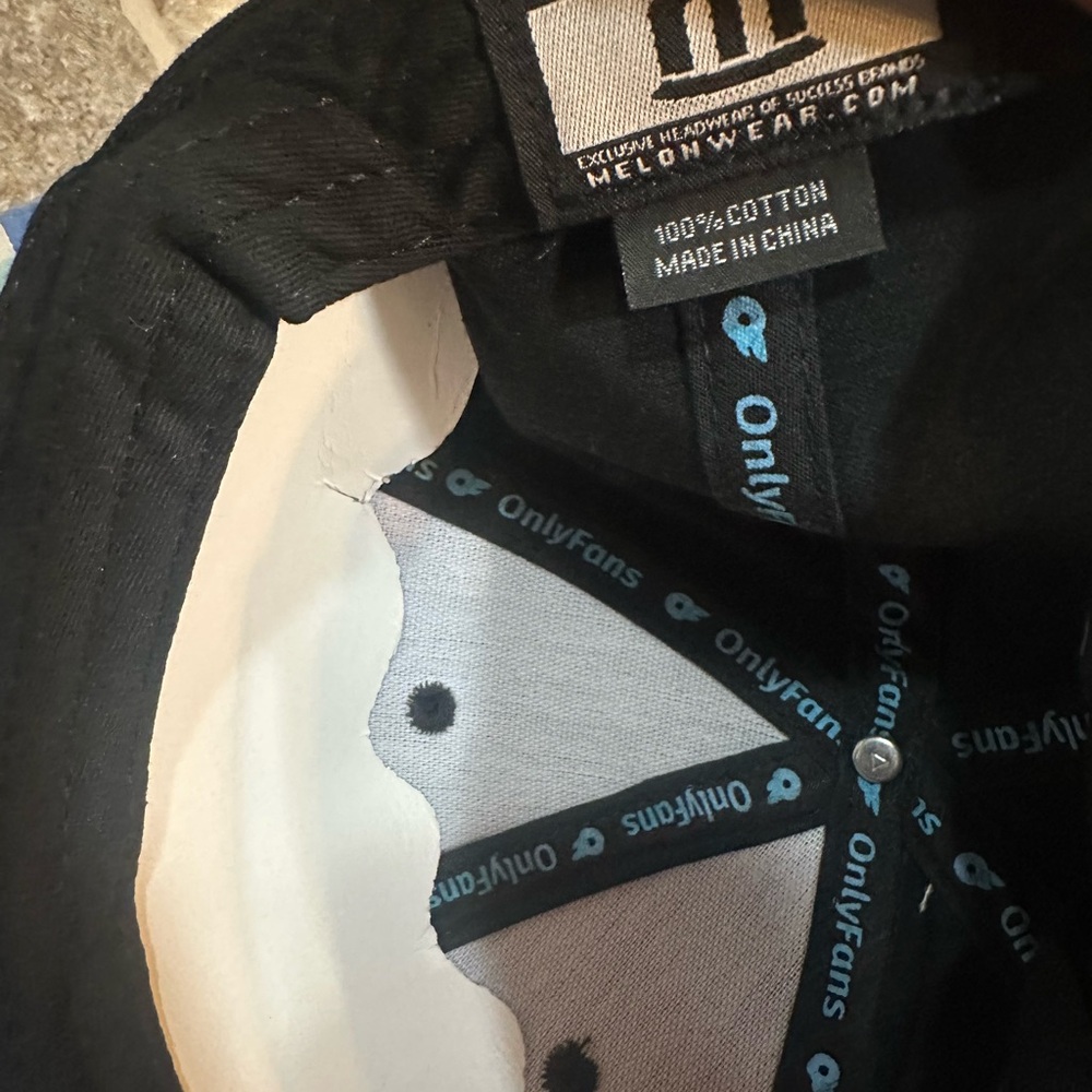 OnlyFans SnapBack - Picture 3 of 4